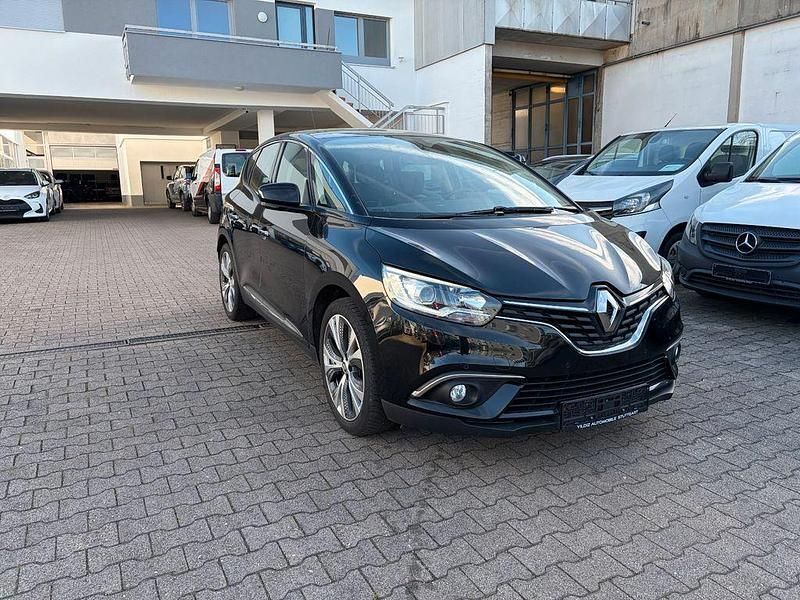 Occasion Renault Scenic E-Tech Intens 131 ch (96 kW) 2017 Noir SUV