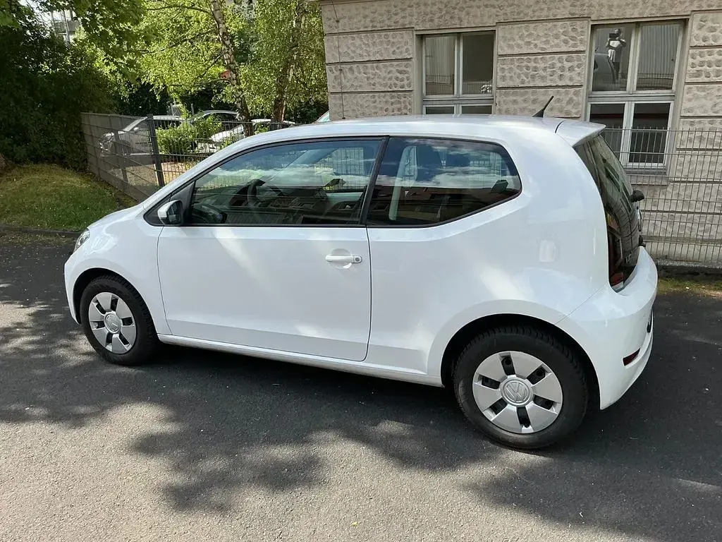 Gebraucht VW up! 60 PS (44 kW) 2018 Weiß Kleinwagen