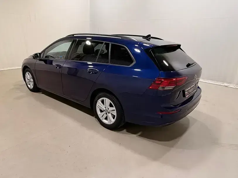 Gebraucht VW Golf VII Life 184 PS (135 kW) 2021 Atlantik blue metallic Kleinwagen