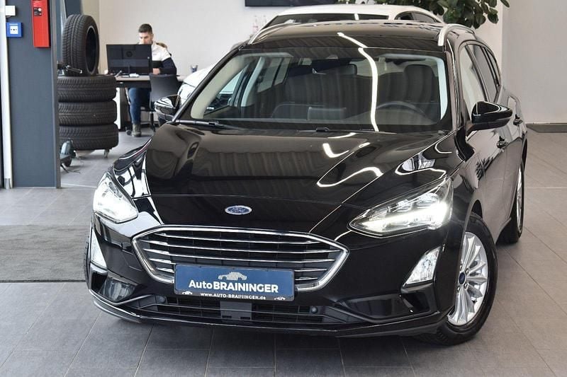 Schwarz Gebraucht 2020 Ford Focus Titanium X Kombi | 9.950 € (Superpreis) - Bild 1/4