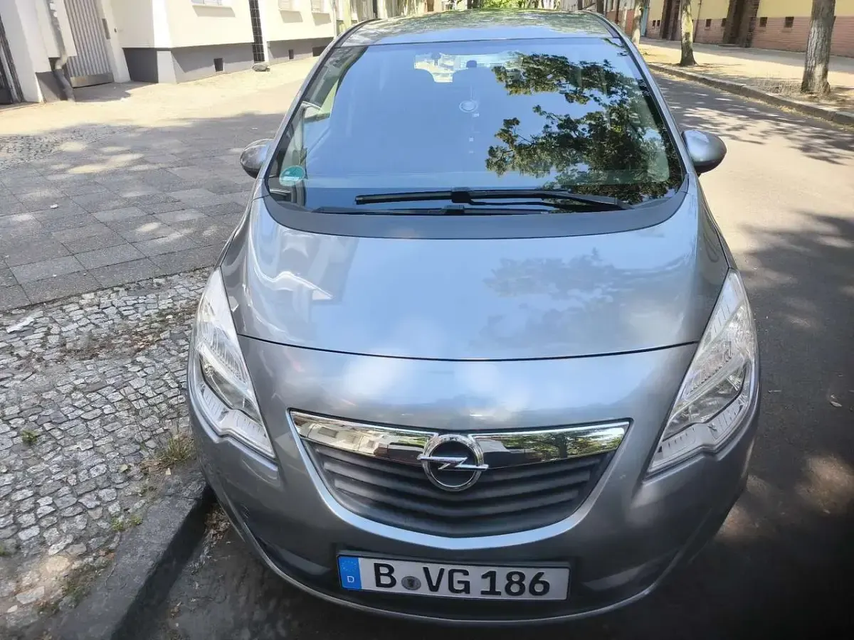 Gebraucht Opel Meriva Edition 120 PS (88 kW) 2013 Silber Van / Kleinbus