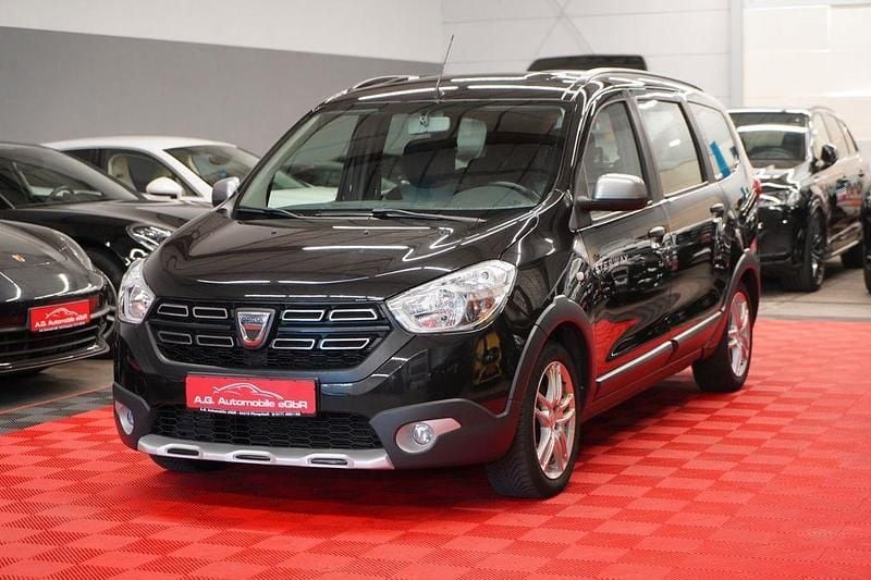 Gebraucht Dacia Lodgy Stepway 116 PS (85 kW) 2020 Schwarz Van / Kleinbus
