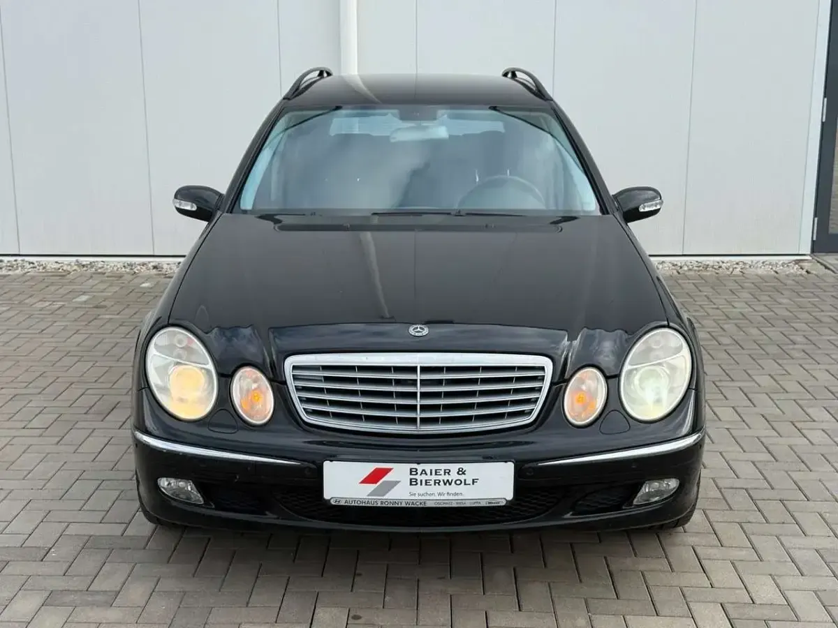 Gebraucht Mercedes E320 Elegance 224 PS (164 kW) 2004 Obsidianschwarz metallic Kombi