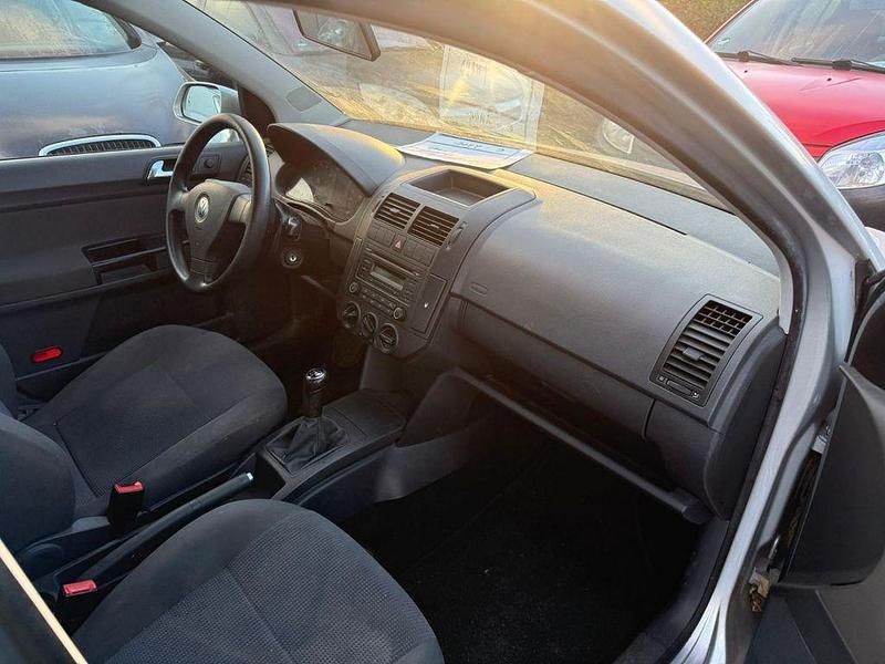 Gebraucht VW Polo 80 PS (58 kW) 2007 Silber Limousine