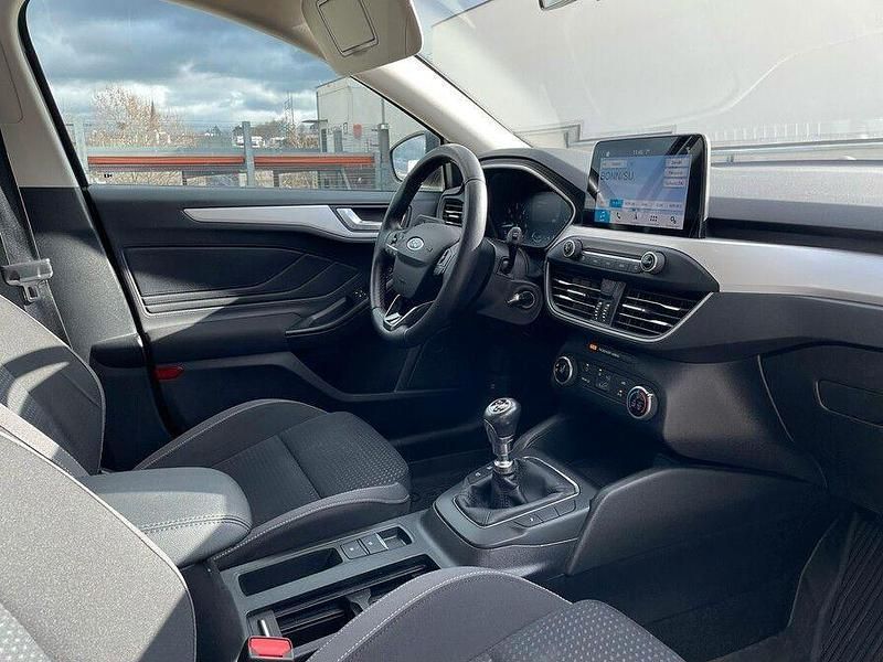 Gebraucht Ford Focus Cool & Connect 120 PS (88 kW) 2019 Grau Kombi