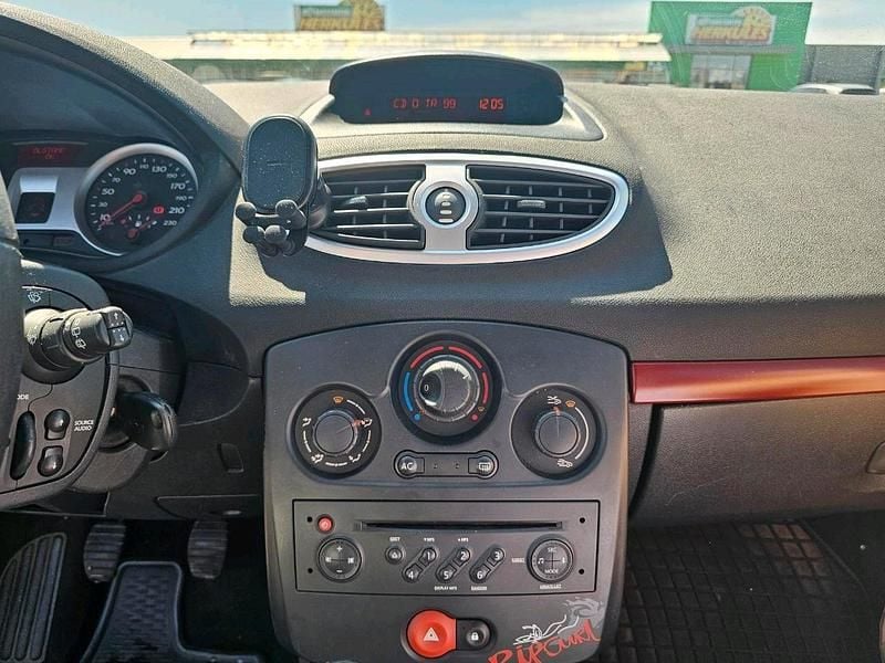 Gebraucht Renault Clio III 75 PS (55 kW) 2007 Schwarz Kleinwagen