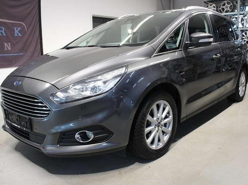 Magnetic Gebraucht 2016 Ford S-MAX Titanium Van / Kleinbus | 9.799 € (Fairer Preis) - Bild 1/4
