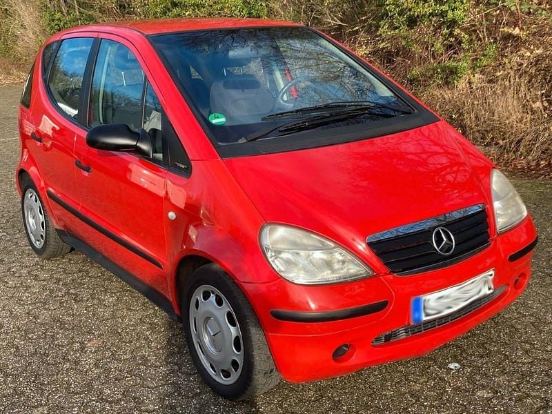 Gebraucht Mercedes A140 Classic 82 PS (60 kW) 2000 Rot Van / Kleinbus