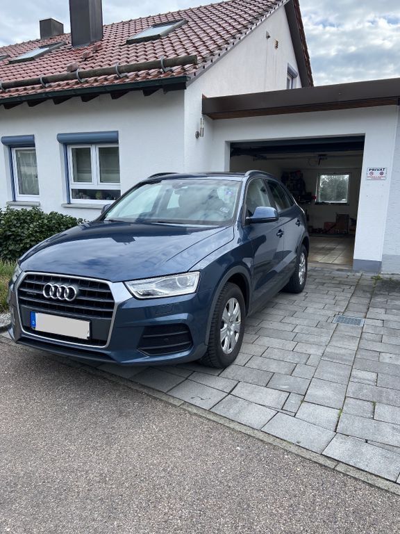 Blau Gebraucht 2016 Audi Q3 Ambiente SUV | 15.900 € (Fairer Preis) - Bild 1/4