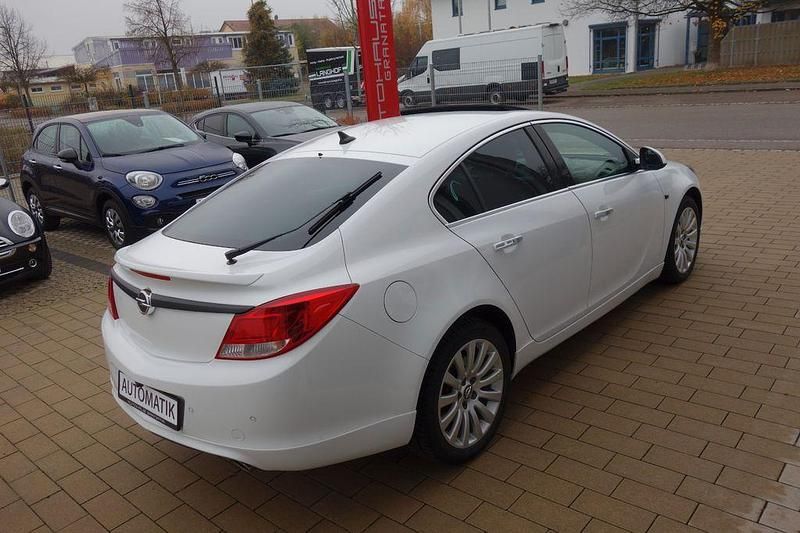 Gebraucht Opel Insignia OPC 250 PS (183 kW) 2011 Weiß Limousine