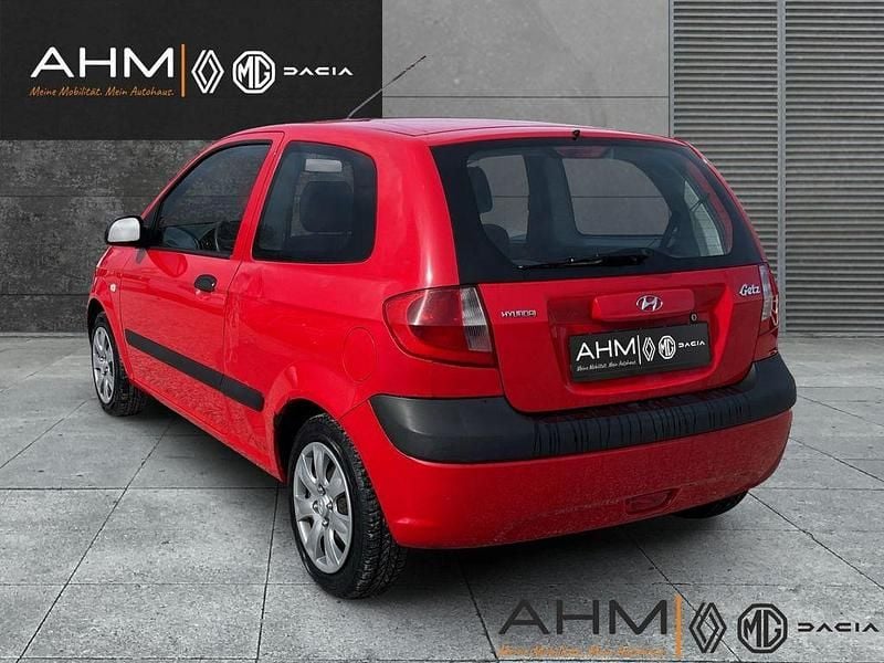Gebraucht Hyundai Getz Basis 67 PS (49 kW) 2008 Rot Kleinwagen