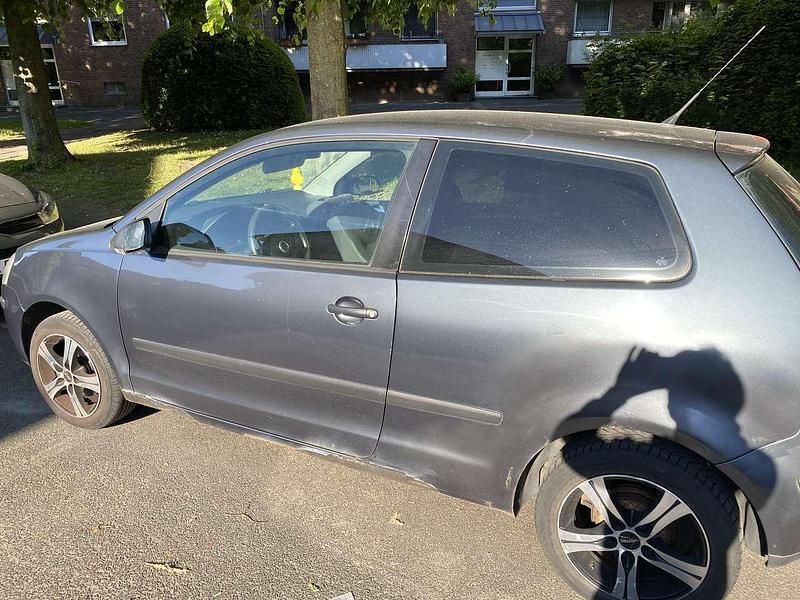 Gebraucht VW Polo Style 75 PS (55 kW) 2008 Coupé