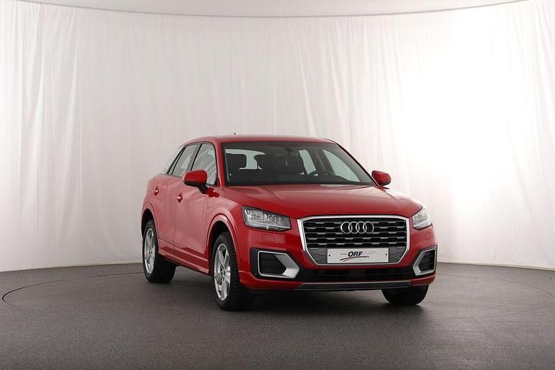 Gebraucht Audi Q2 Advanced 116 PS (85 kW) 2020 Rot SUV