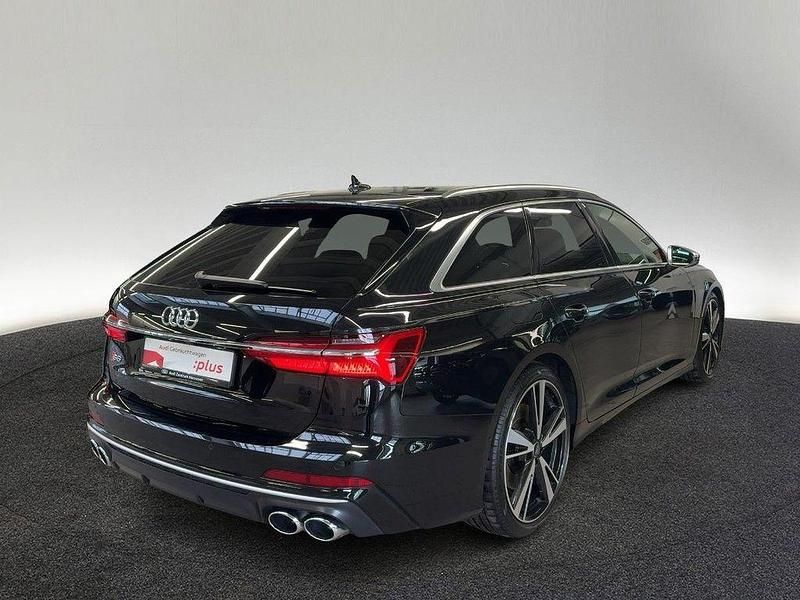 Gebraucht Audi S6 Ambiente 344 PS (253 kW) 2022 0e mythosschwarz metallic (metallic) Kombi