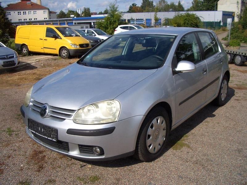 Silber Gebraucht 2005 VW Golf V Trendline Limousine | 3.500 € (Fairer Preis) - Bild 1/4