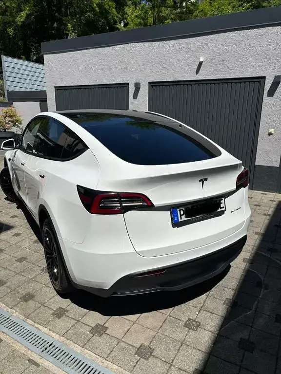 Gebraucht Tesla Model Y 377 kW (513 PS) 2022 Weiß SUV
