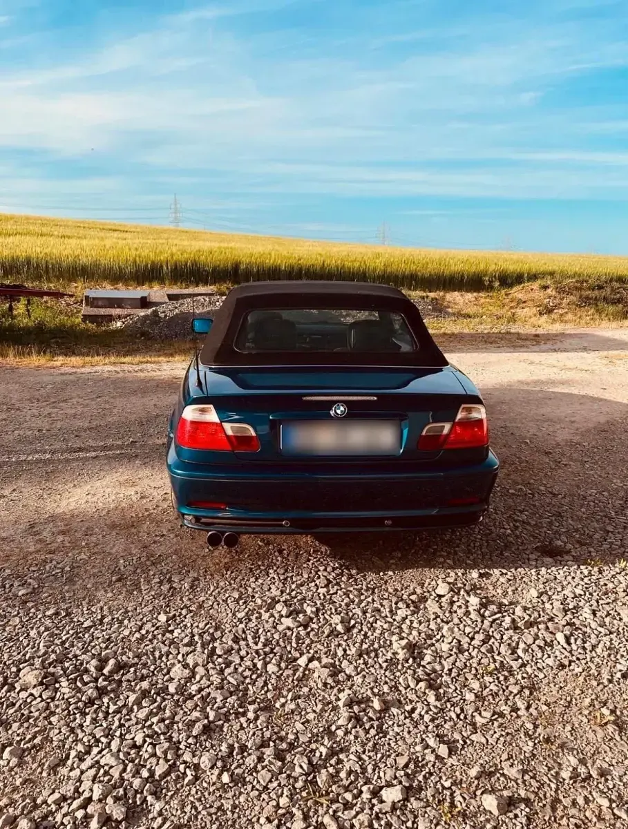 Gebraucht BMW 323 Cabriolet 170 PS (125 kW) 2000 Blau Cabrio