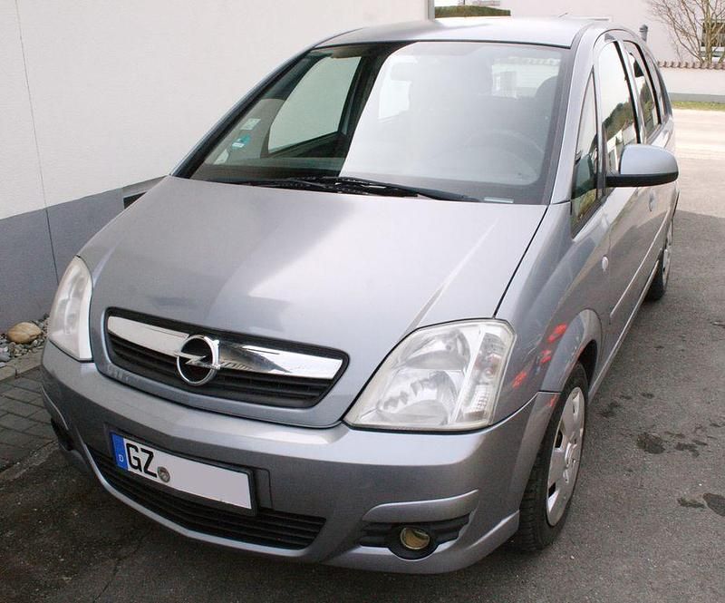 Gebraucht Opel Meriva 105 PS (77 kW) 2007 Silber Van / Kleinbus
