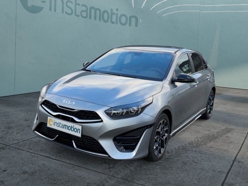Neu Kia Ceed GT-Line 140 PS (102 kW) 2025 Silber Kleinwagen