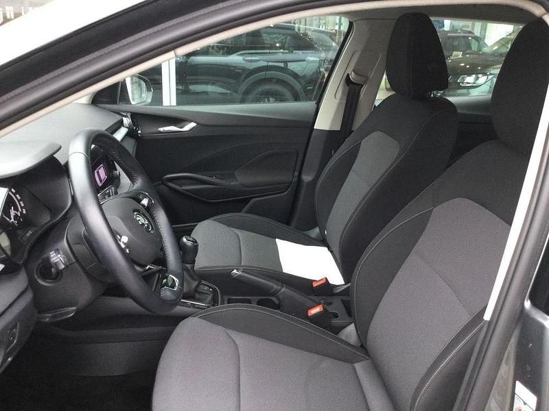 Gebraucht Skoda Fabia Ambition 80 PS (58 kW) 2022 Graphitegrau / schwarzmagic (metallic) Kleinwagen