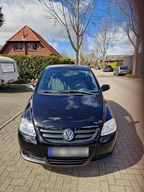 Second-hand VW Fox 54 CP (39 kW) 2006 Negru Hatchback
