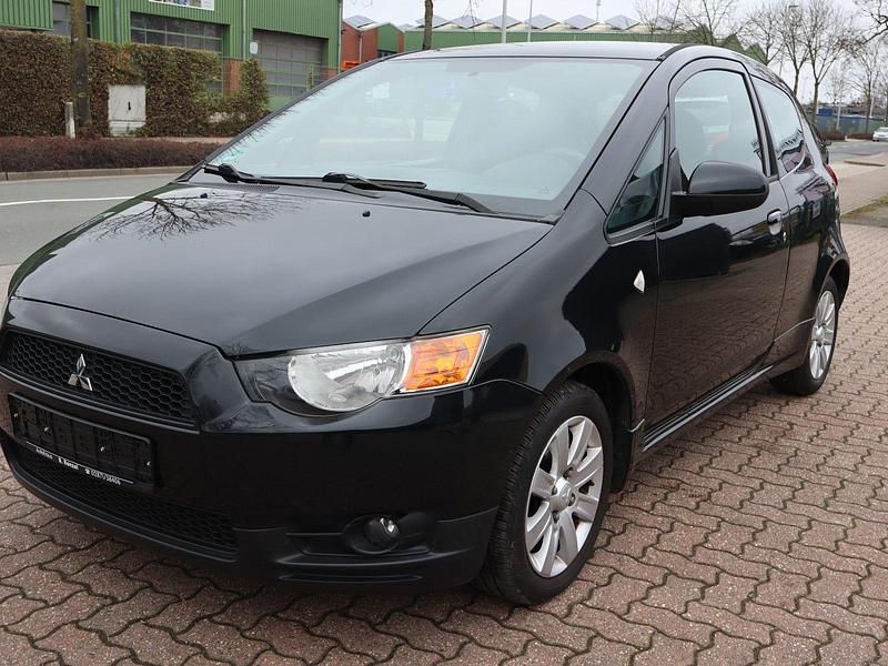 Gebraucht Mitsubishi Colt 75 PS (55 kW) 2013 Schwarz Limousine