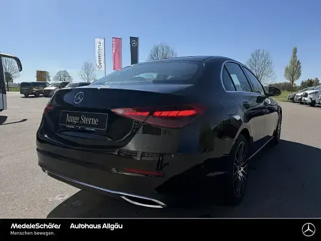 Gebraucht Mercedes C180 Avantgarde 170 PS (125 kW) 2024 Unilack schwarz Limousine