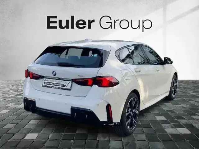 Gebraucht BMW 120 Shadowline 156 PS (114 kW) 2025 Weiss Kleinwagen