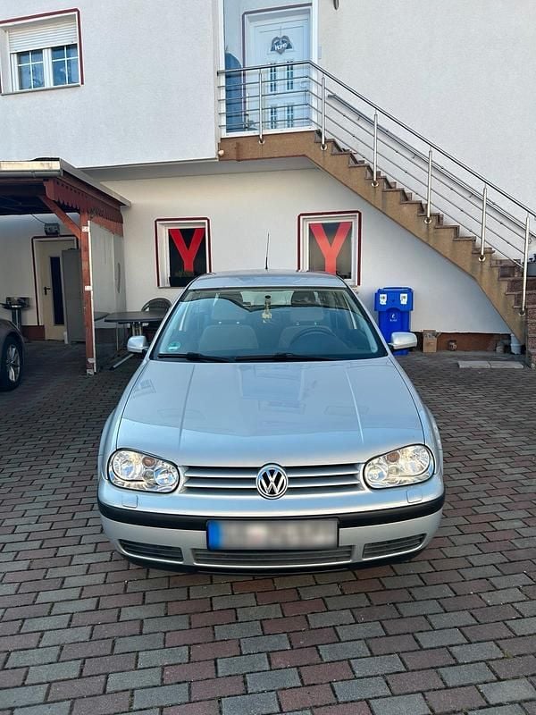 Gebraucht VW Golf 75 PS (55 kW) 2001 Silber Coupé