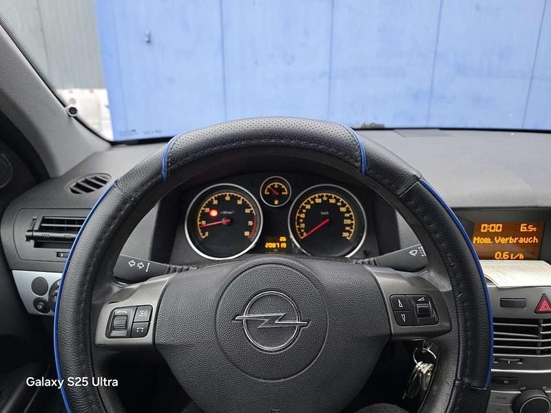 Gebraucht Opel Astra Edition 90 PS (66 kW) 2006 Limousine