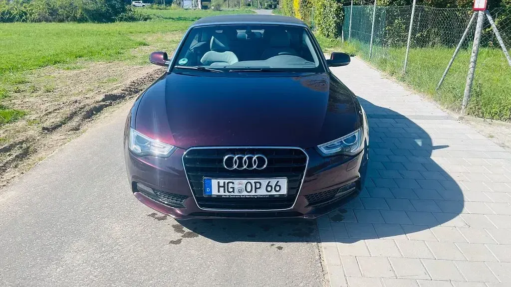 Gebraucht Audi A5 Cabriolet Ambiente 245 PS (180 kW) 2012 Rot Cabrio