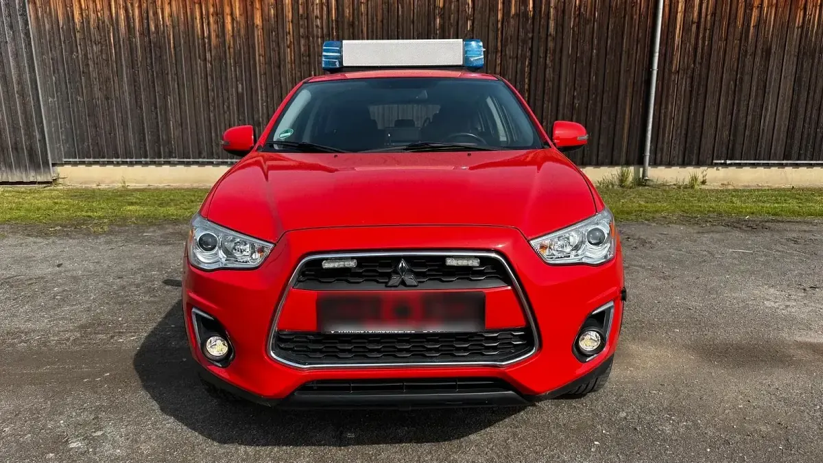 Gebraucht Mitsubishi ASX 116 PS (85 kW) 2016 Rot SUV