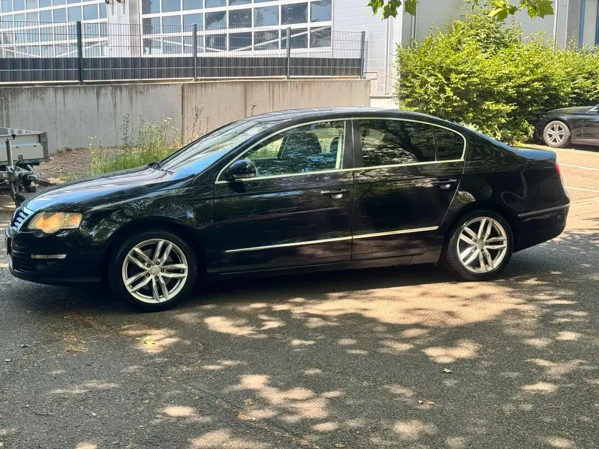 Gebraucht VW Passat 90 PS (66 kW) 2007 Schwarz Limousine