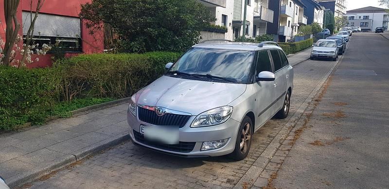 Gebraucht Skoda Fabia 86 PS (63 kW) 2011 Silber Kombi