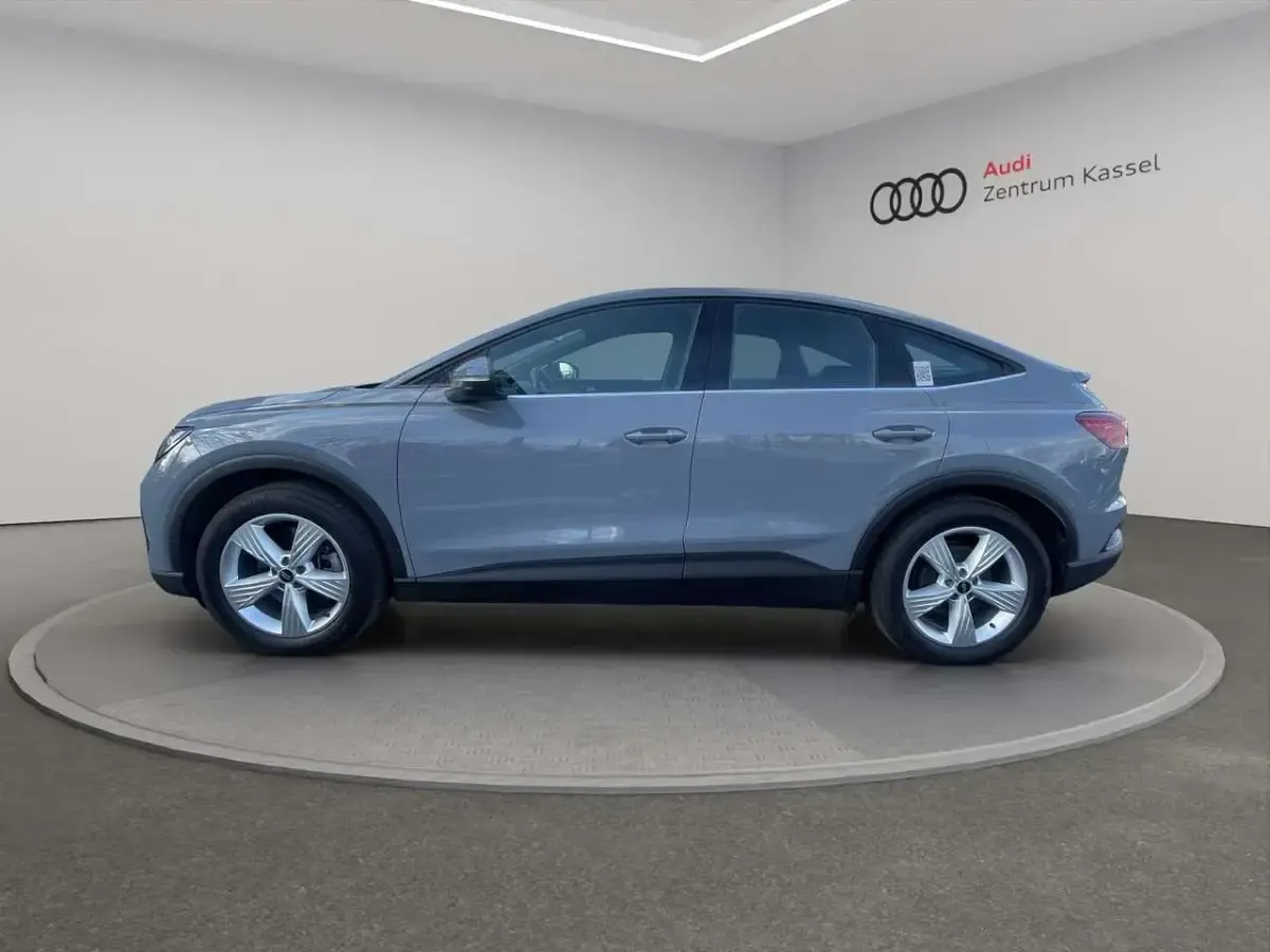 Second-hand Audi Q4 e-tron 150 kW (204 CP) 2022 Gri SUV