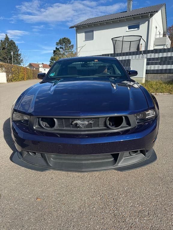 Gebraucht Ford Mustang GT 417 PS (306 kW) 2011 Blau Coupé