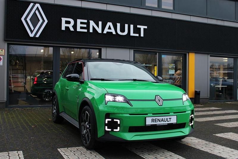 Neu Renault 5 E-Tech Komfort 77 kW (106 PS) 2026 Grün Limousine