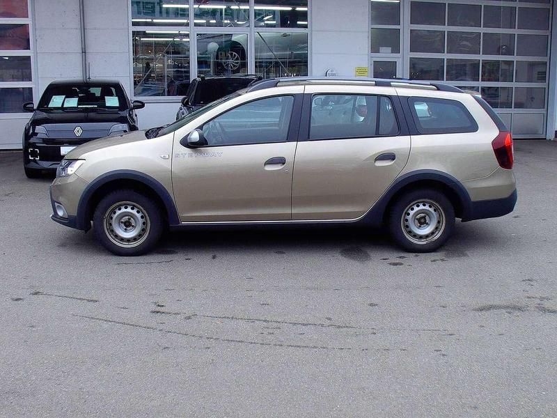 Gebraucht Dacia Logan Stepway 101 PS (74 kW) 2020 Beige dune Kombi