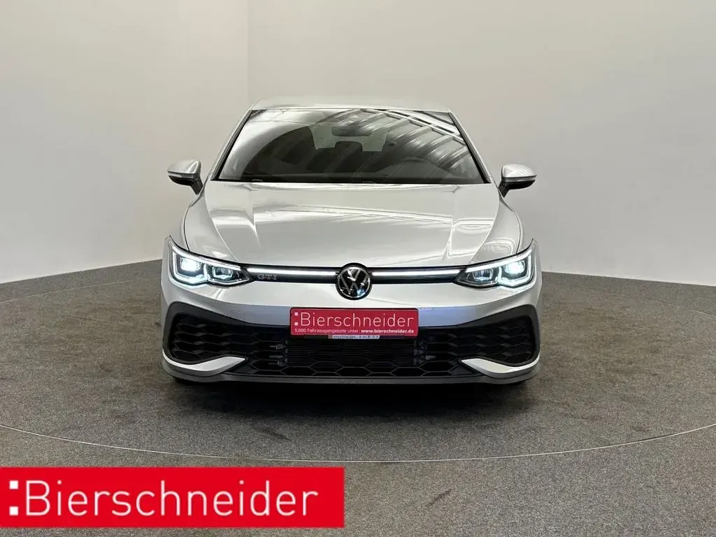 Gebraucht VW Golf VIII GTI 300 PS (220 kW) 2023 Silber Limousine