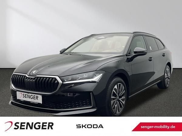 Schwarz (onyxschwarz metallic) Neu 2025 Skoda Superb Selection Kombi | 51.350 € - Bild 1/4
