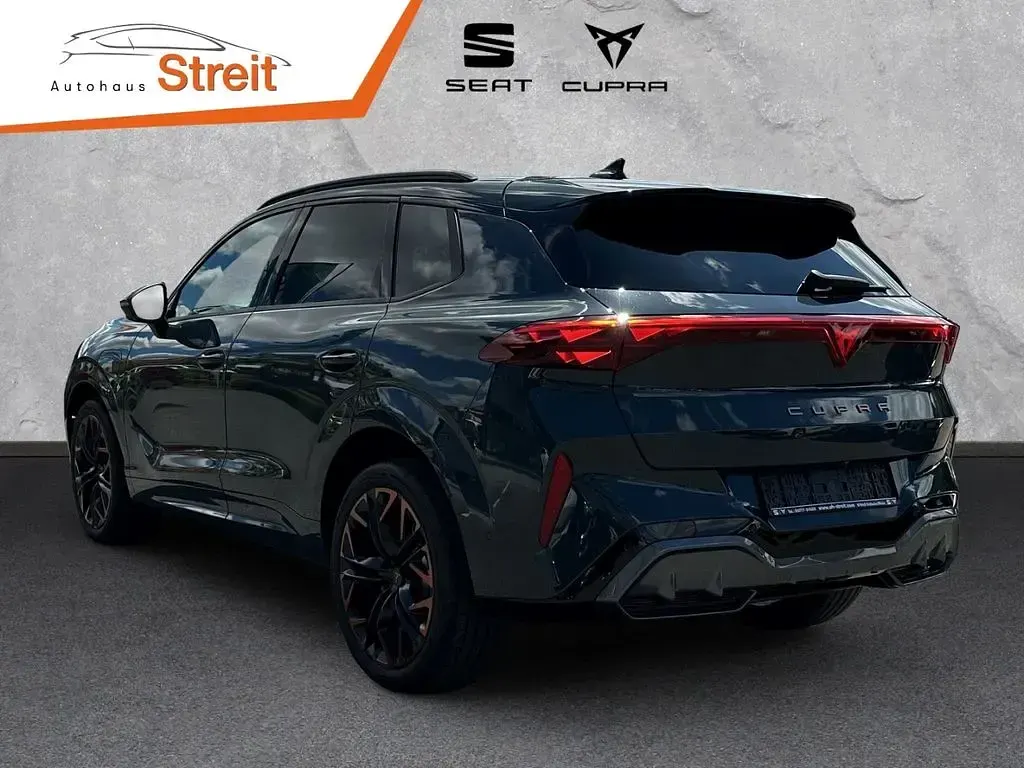 Neu Cupra Terramar VZ 272 PS (200 kW) 2026 Blau SUV