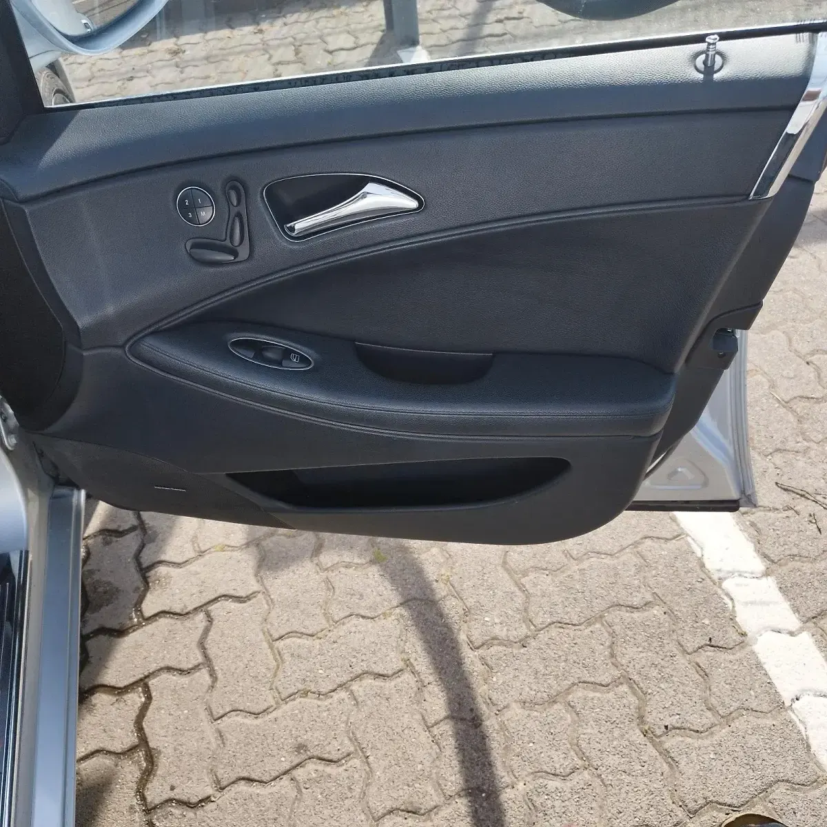 Gebraucht Mercedes CLS500 306 PS (225 kW) 2006 Silber Coupé