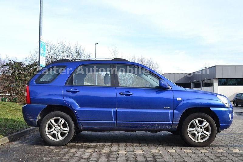 Gebraucht Kia Sportage 141 PS (103 kW) 2007 Blau SUV