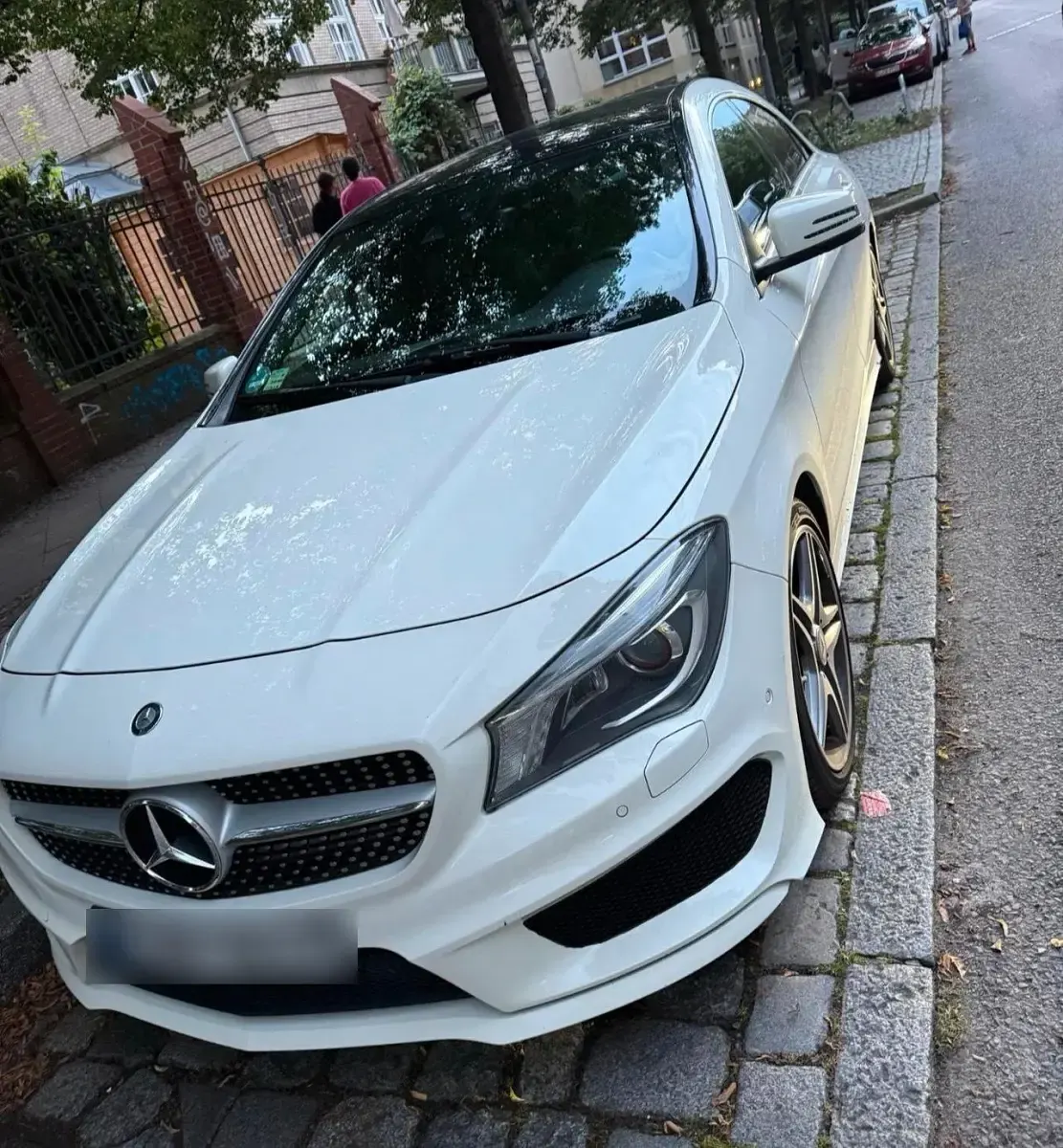Gebraucht Mercedes CLA200 AMG line 156 PS (114 kW) 2016 Weiß Limousine