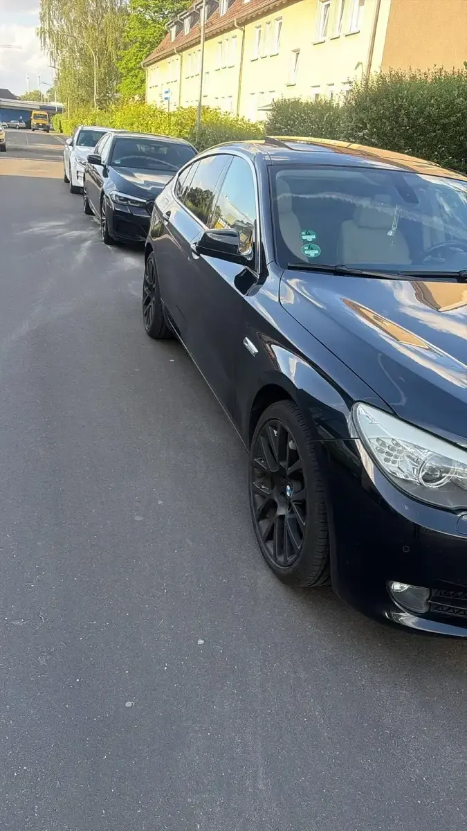 Gebraucht BMW 530 245 PS (180 kW) 2010 Schwarz Limousine
