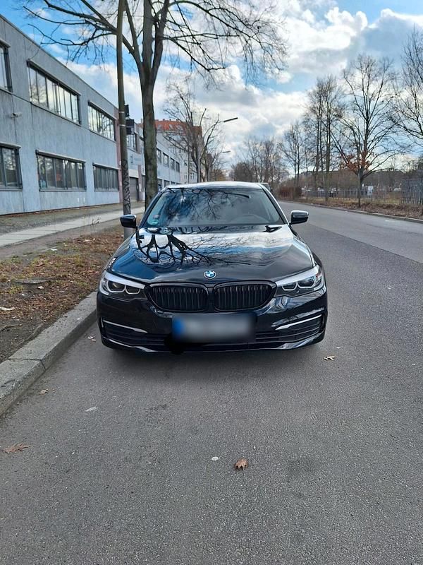 Gebraucht BMW 520 184 PS (135 kW) 2018 Schwarz Limousine