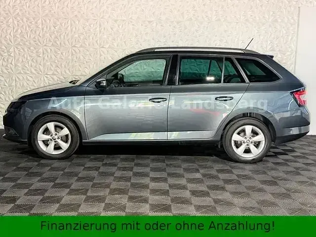 Gebraucht Skoda Fabia Style 90 PS (66 kW) 2016 Grau Limousine