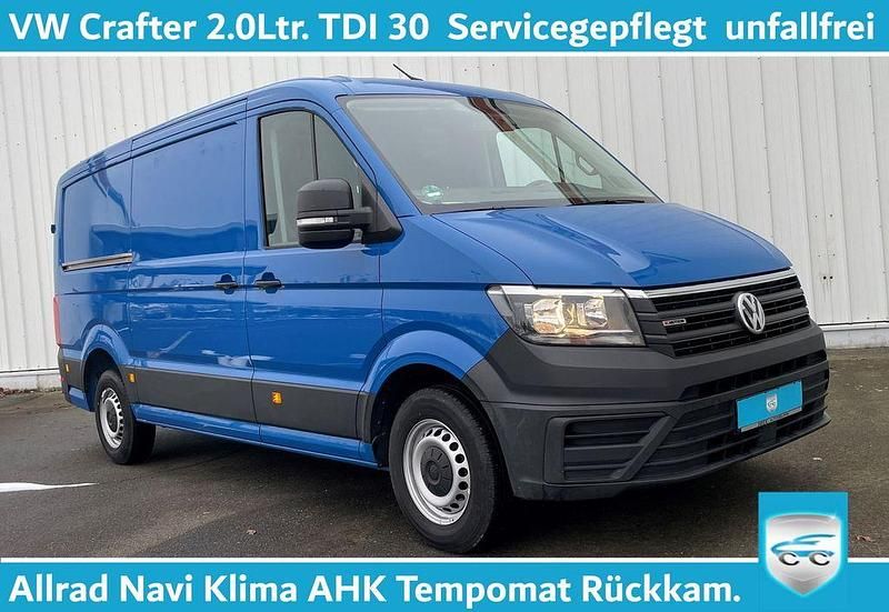 Blau Gebraucht 2021 VW Crafter Van | 35.950 € (Fairer Preis) - Bild 1/4