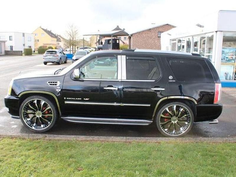 Gebraucht Cadillac Escalade 409 PS (300 kW) 2007 Schwarz SUV