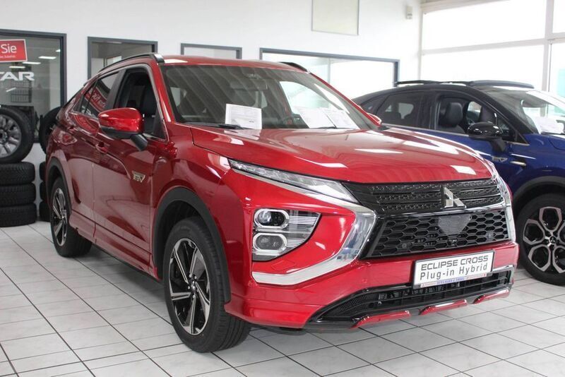 Rot Gebraucht 2023 Mitsubishi Eclipse Cross Plus SUV | 38.980 € - Bild 1/4